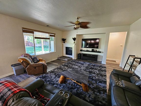 3rd image of 25763 Gable Court