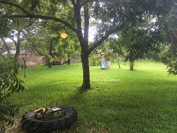 3rd image of 301 Gatewood Dr