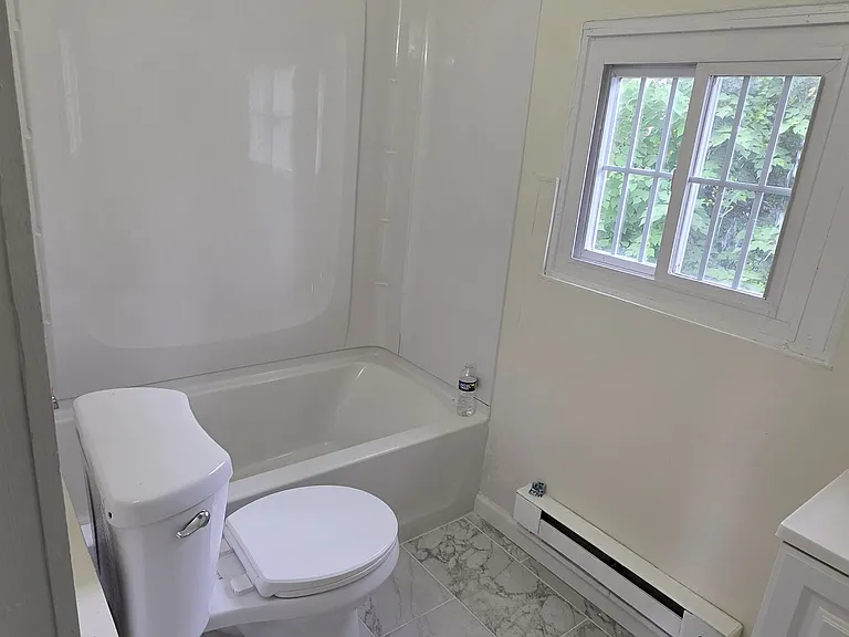 2910 N Ringgold St — Photo 11