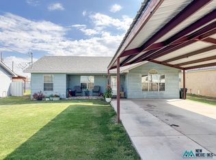 2106 Iris St, Carlsbad, NM 88220