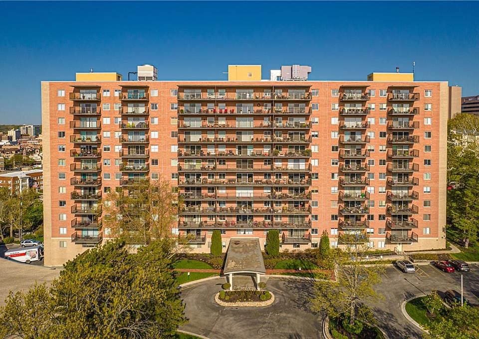 4550 Warwick Blvd Kansas City MO Zillow