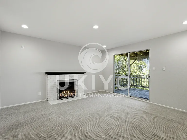 6809 Colton Blvd — Photo 2