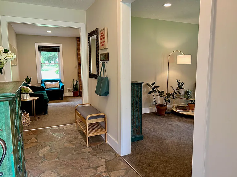 917 Shadow Dr — Photo 5