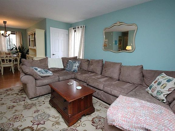 5th image of 167 N Basin Dr #1