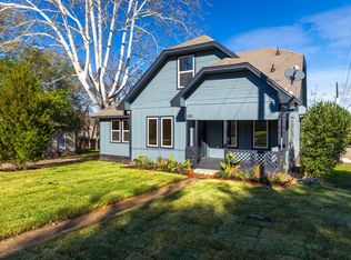 100 W Valverde St, Brenham, TX 77833