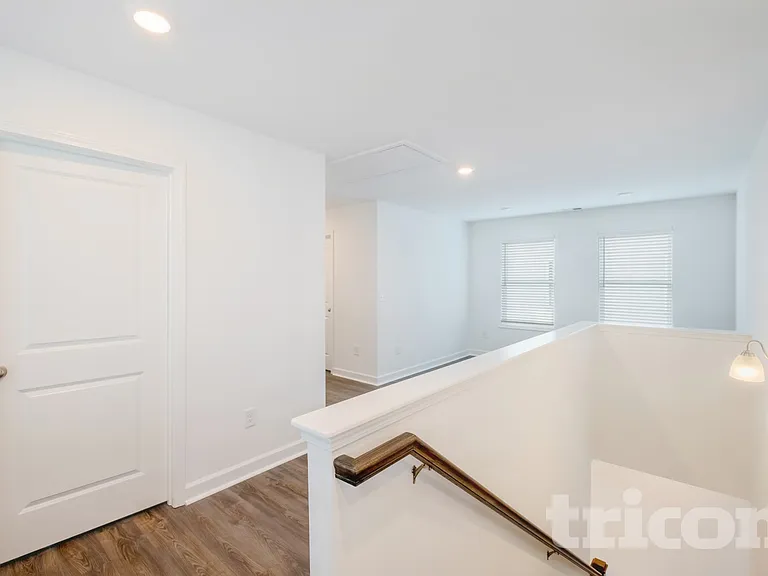181 E Ridge Way — Photo 5