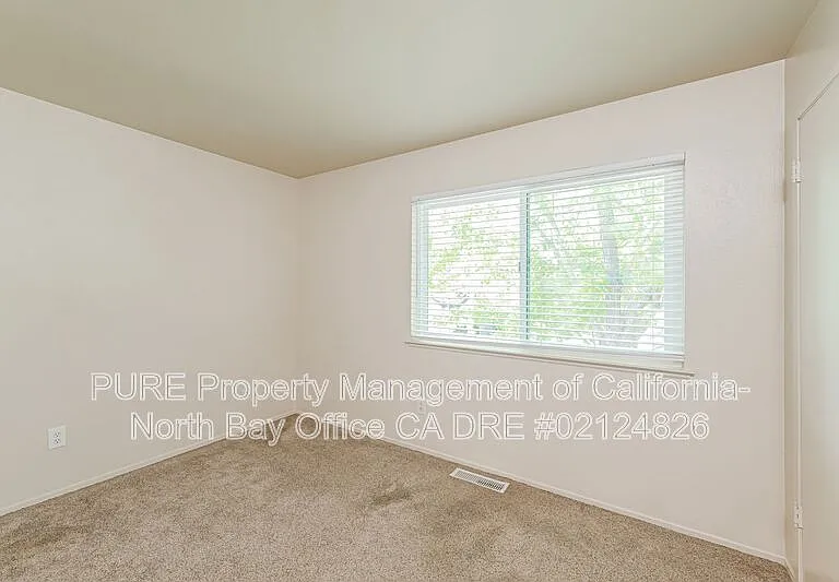 48-4 Lark Center Dr — Photo 15