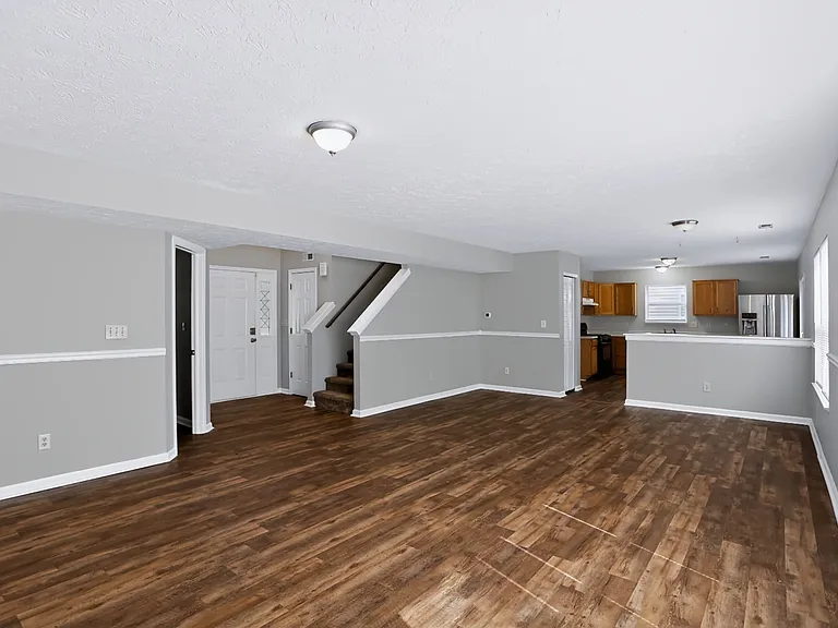 5439 Lake Boggs St — Photo 7