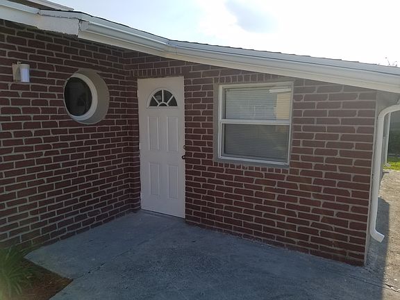 4th image of 544 NW 13th Ave