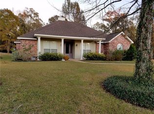 1534 Masters Dr, Pineville, LA 71360