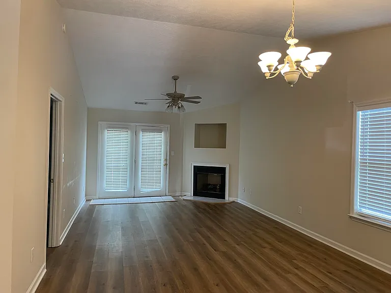 1310 Triple Tree Ln SW — Photo 8
