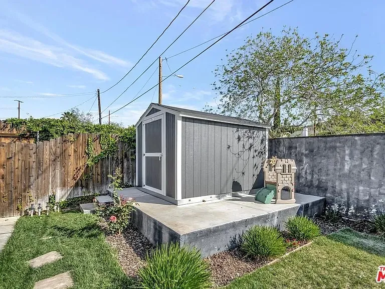28040 Ermine Pl — Photo 38