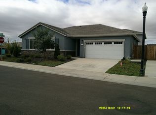 500 Karnail St, Winters, CA 95694