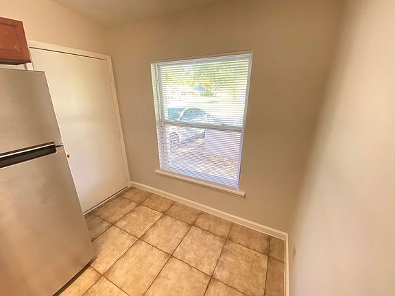 4th image of 135 Sand Pine Cir