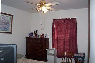 2nd image of 4911 Fortuna St
