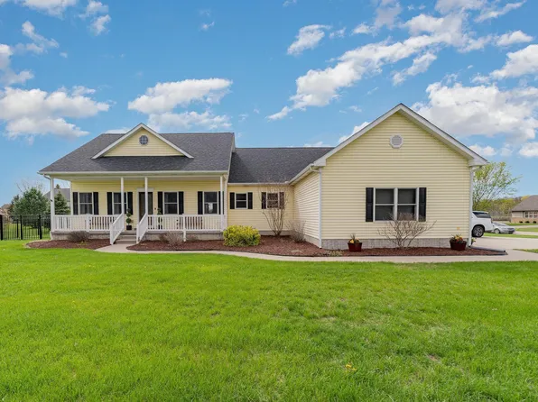 726 S Doe Trl, Mount Pleasant, MI 48858