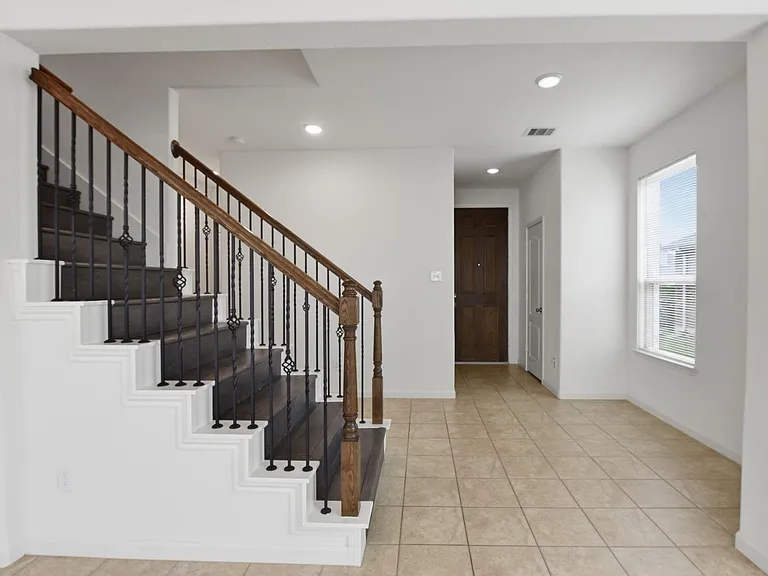 2518 Boxwood Park Ln — Photo 15
