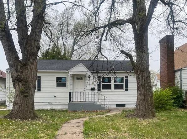 205 S Park Ave, Stafford, KS 67578