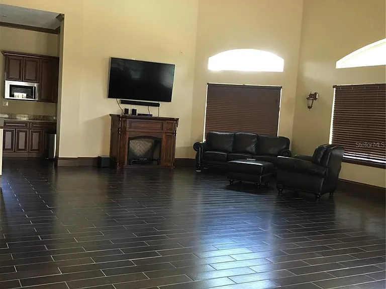 14049 Fairway Island Dr #123 — Photo 18