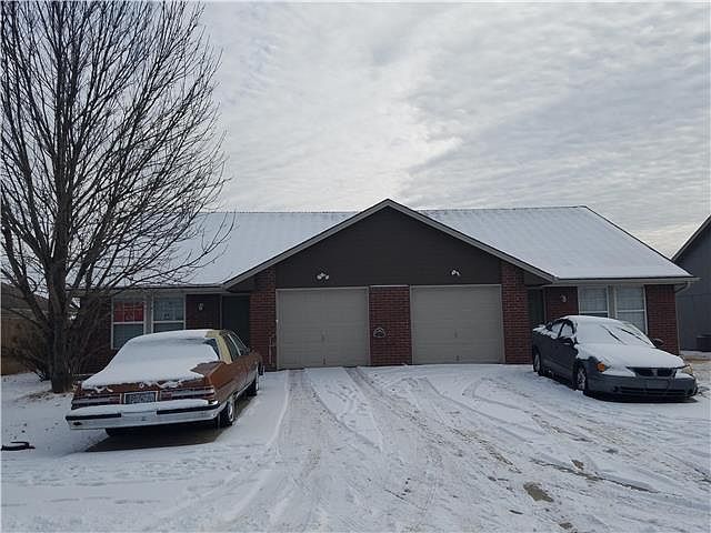 1st image of 1005 Sandy Ln