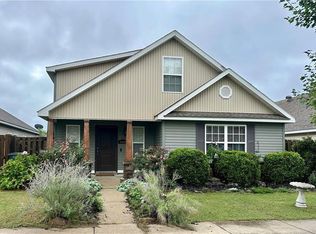 4469 W Pecan St, Fayetteville, AR 72704