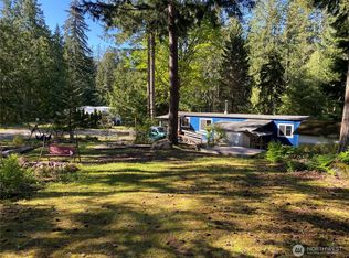 380 N Dow Mountain Dr E, Hoodsport, WA 98548
