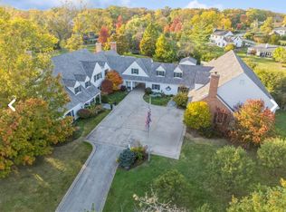 650 Briar Ln, Northfield, IL 60093