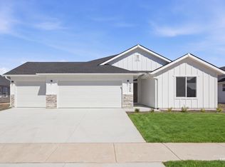 7104 E Marble Springs Dr, Nampa, ID 83687