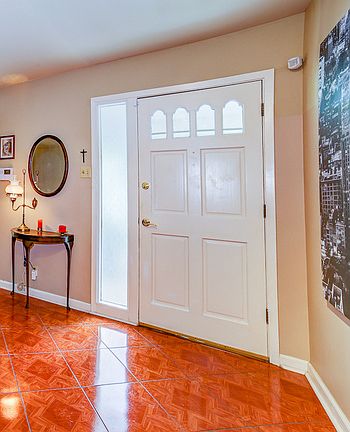 4th image of 3846 Highcliff Dr