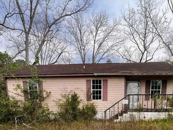 325 Golden Rd E, Tifton, GA 31794