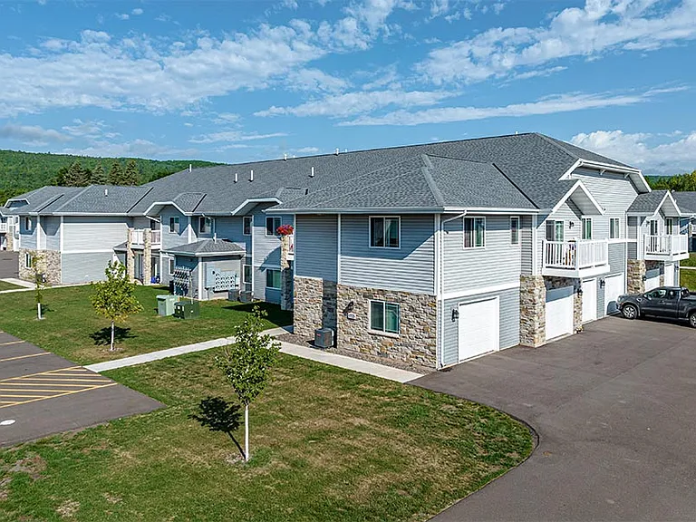 MORGAN PARK ESTATES — Photo 3