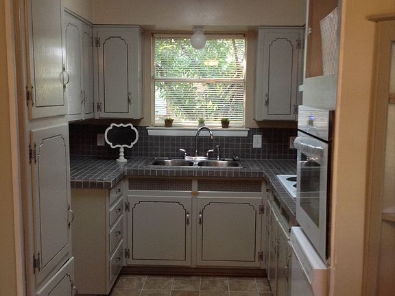 4th image of 620 Christie Ct