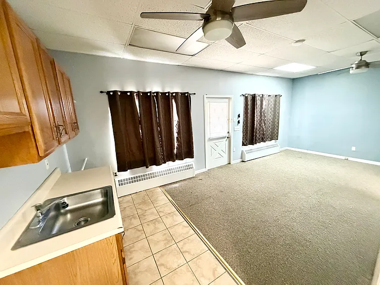 615 W Camplain Rd #1 — Photo 10