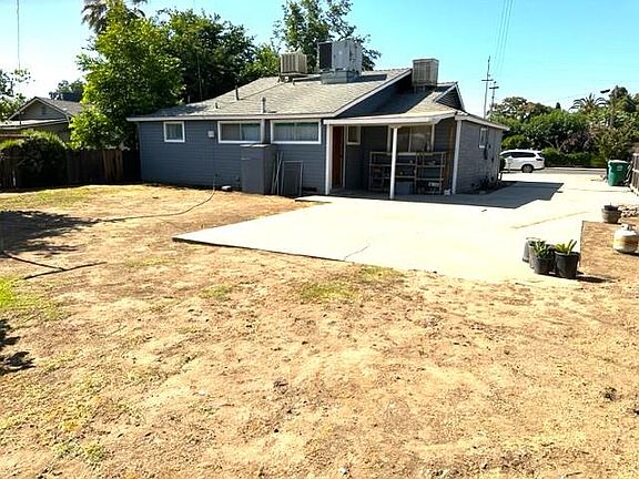 4th image of 292 E Birch Street