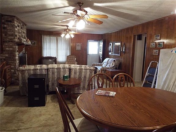 5th image of 201 Garvin St
