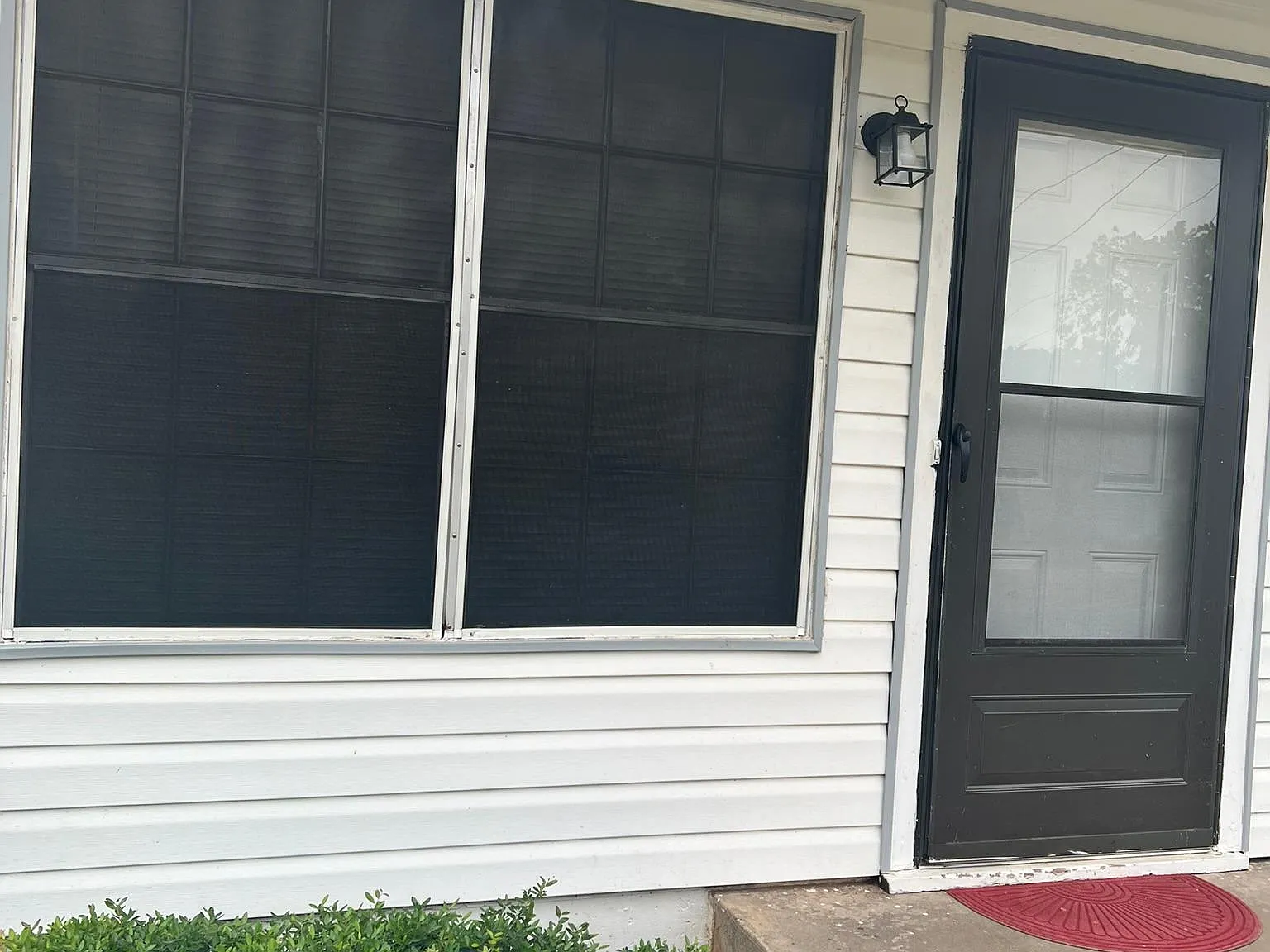 624 Park Ln — Photo 3