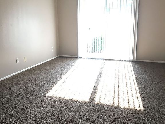 4th image of 5892 Buckeye Ln APT 10