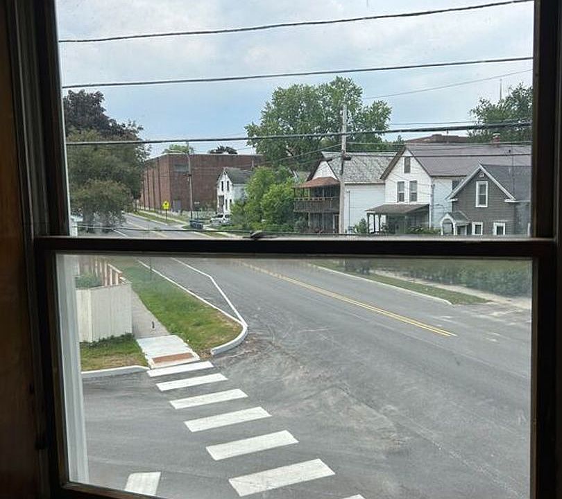 2nd image of 48 Forest St #3