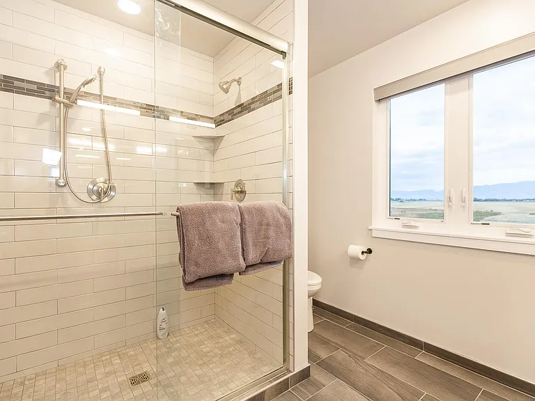 702 Circle F Trl #B — Photo 28