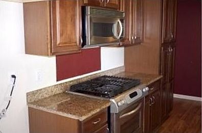 2nd image of 1464 Blackstone Ave