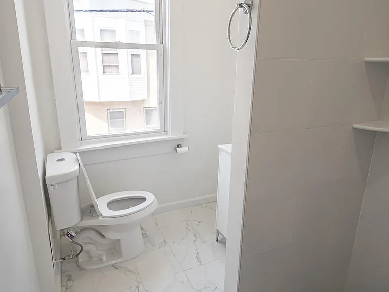 2410 Wharton St #2 — Photo 23