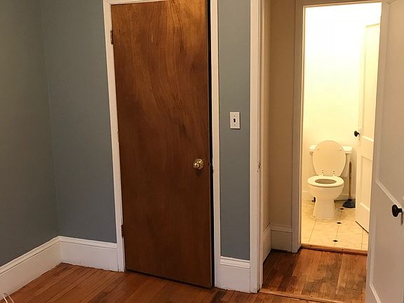 4th image of 12900 Newell Ave