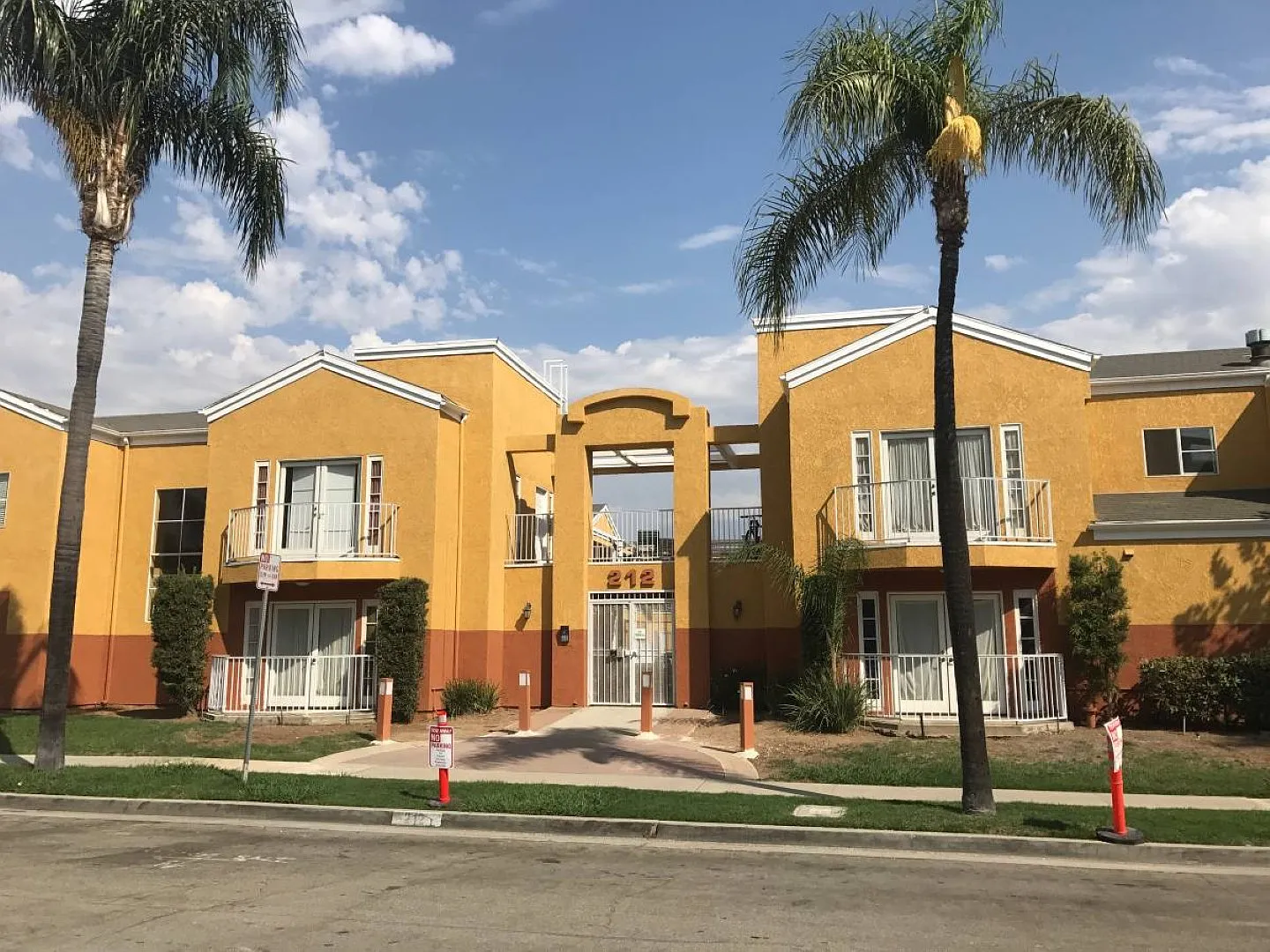 212 S. Orange Ave — Photo 3