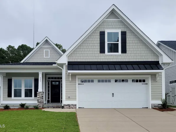 207 Spicer Lake Drive, Holly Ridge, NC 28445