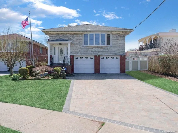 141-10 South Drive, Malba, NY 11357