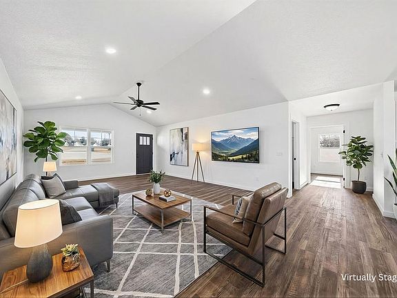 2nd image of 175 Sky View Meadow Dr