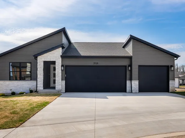 3928 E Rose Glen Ct., Brookline, MO 65619