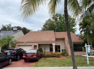 8800 SW 150th Place Cir, Miami, FL 33196