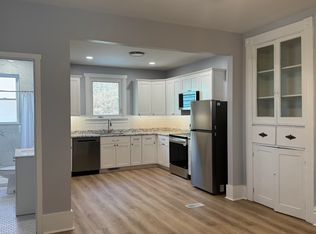 8 Alexis St, Pittsburgh, PA 15207