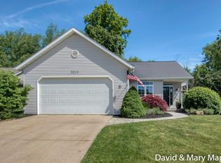 5310 Debbie Ct SW, Wyoming, MI 49418